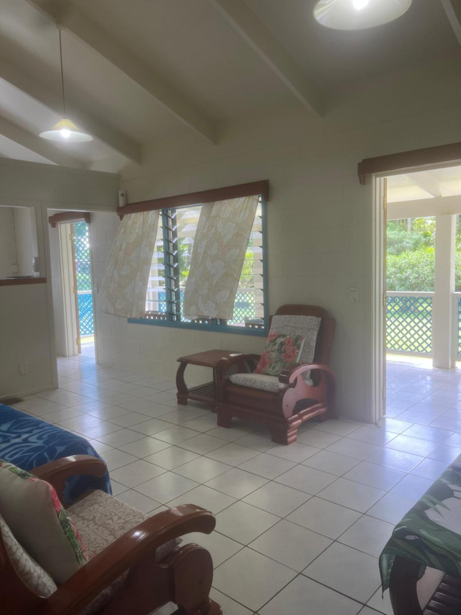 Sharnytas Guesthouse Air Conditioned Avarua Bagian luar foto